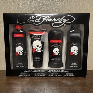 Ed Hardy Skulls & Roses Grooming Kit Men Shampoo Deodorant Shower Gel Aftershave